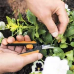 Fiskars® Solid Microtip Snips SP13 gallery image