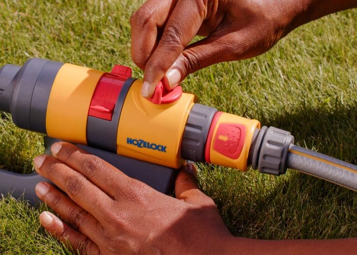Hozelock Rectangular Sprinkler Pro 220 M