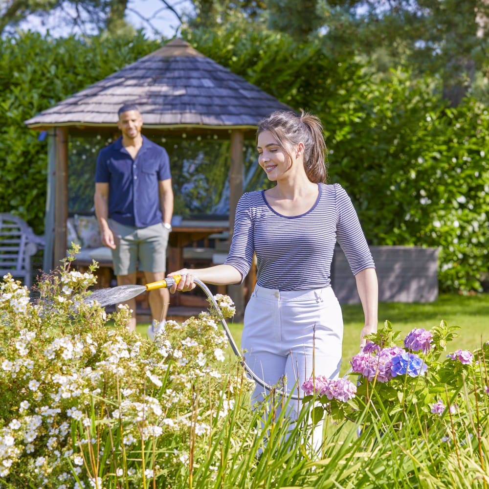 Hozelock Select 15m Hose, Fitting & Spray Gun - Image 3